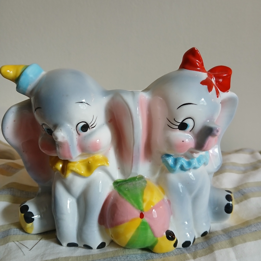 Vintage Vase/Planter Baby Dumbo Like Elephants Made In Japan